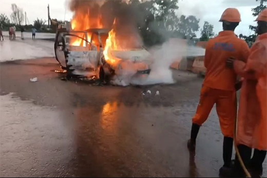 Car caught fire